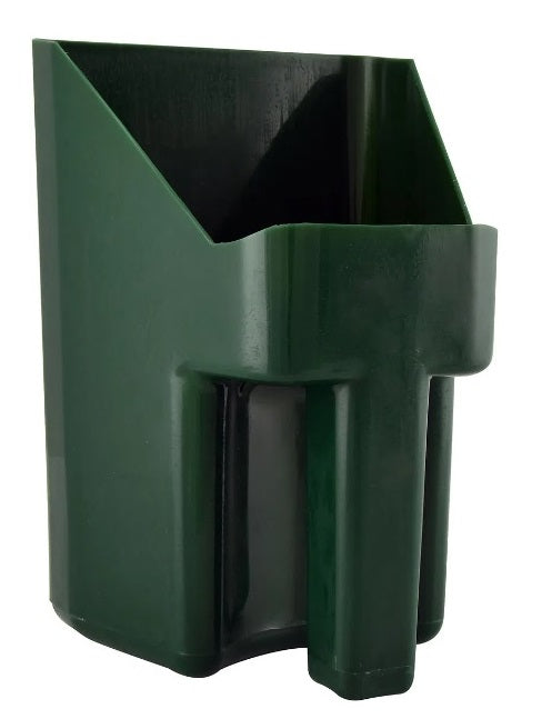 3 Quart Feed and Pet Food Scoop for Farm Animals and Pets