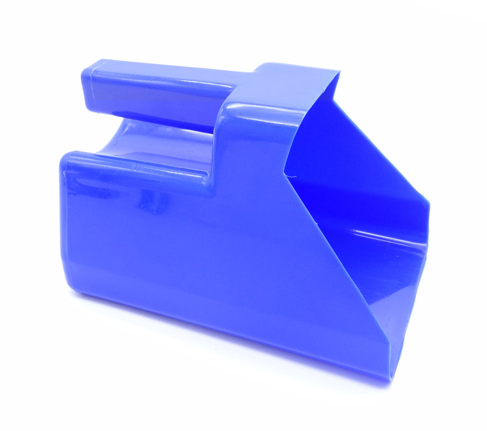 3 Quart Feed and Pet Food Scoop for Farm Animals and Pets